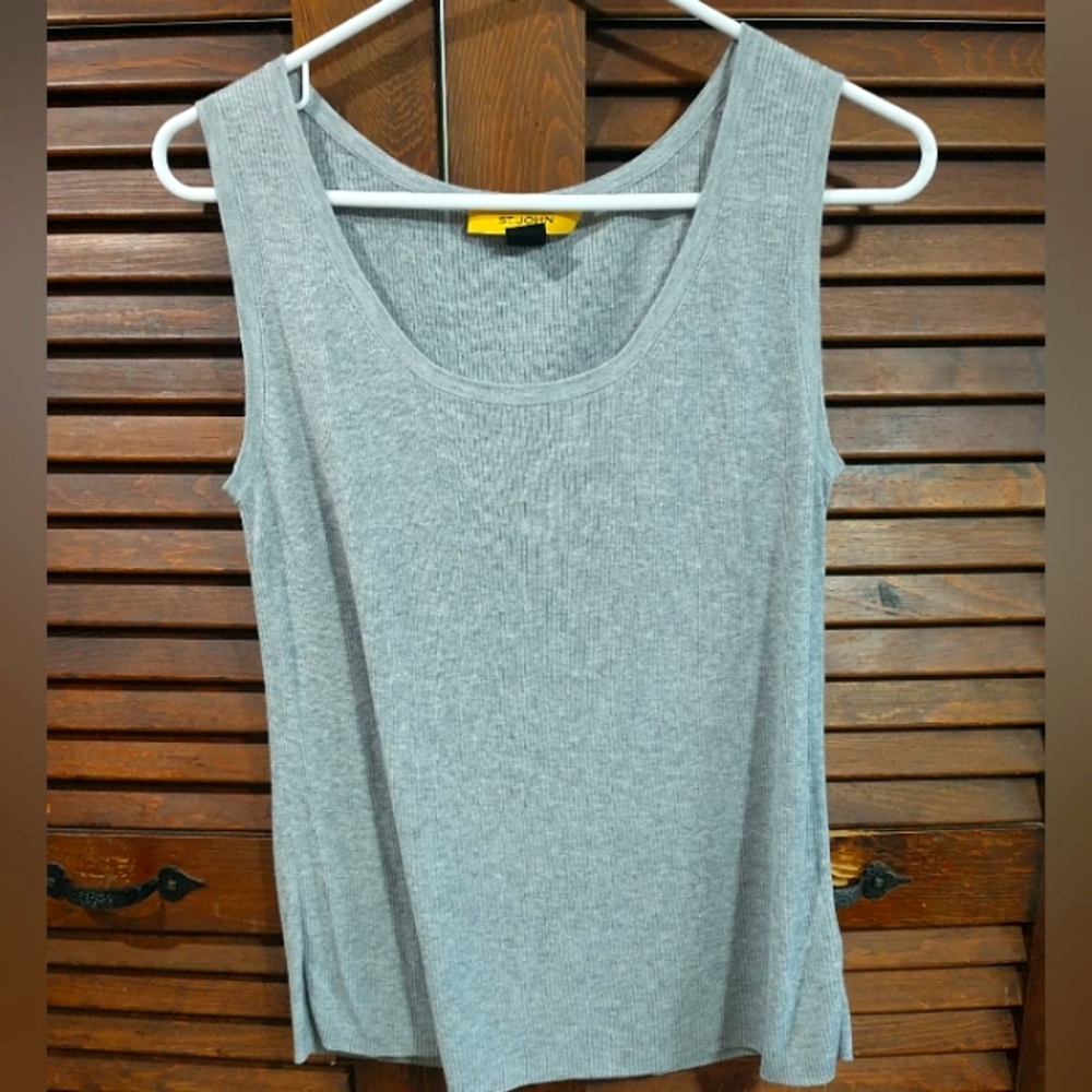 St. John SoCa Line Sleeveless Gray Tank Camisole Size Medium